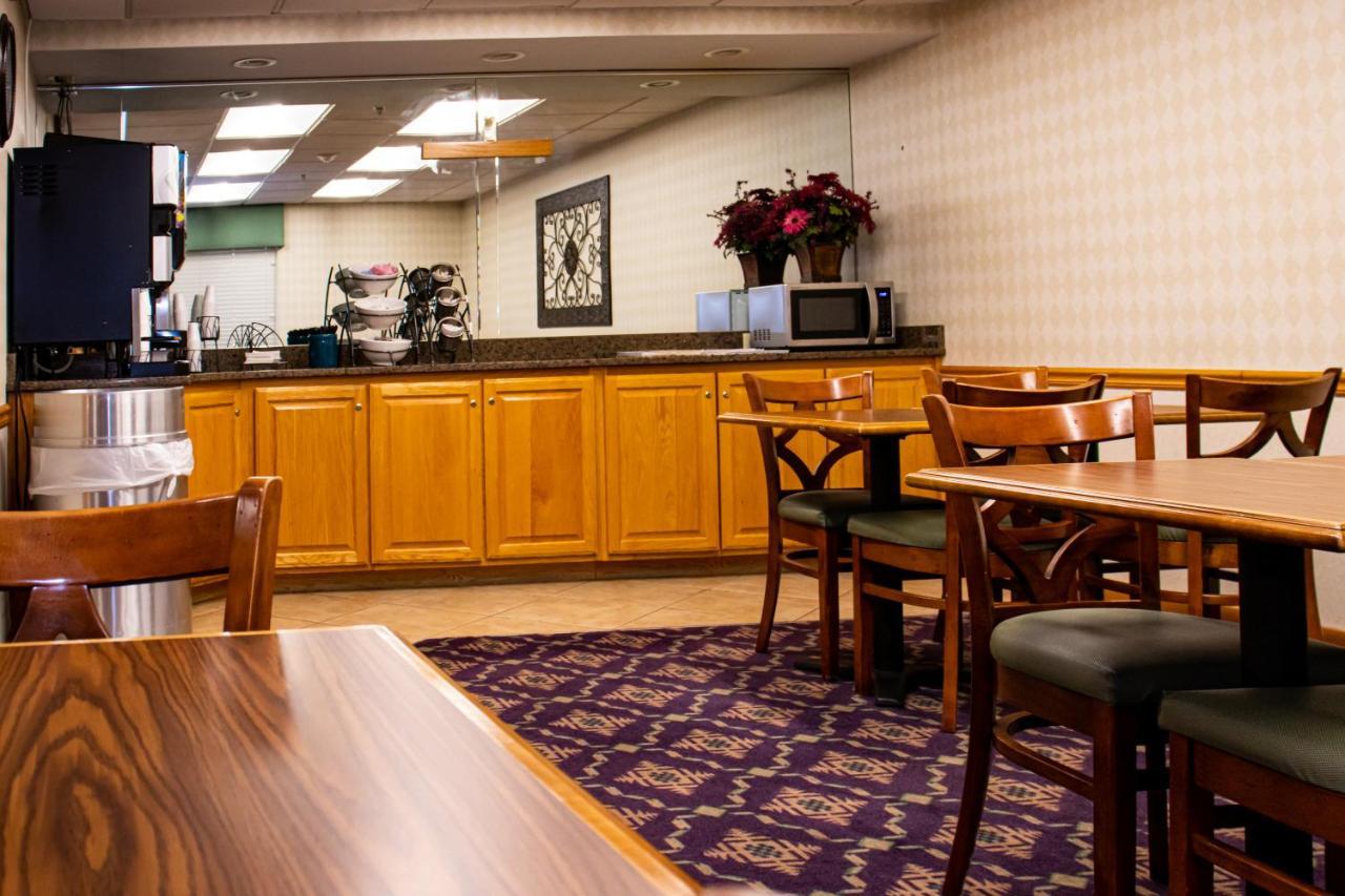 Bay Mountain Smoky Mountains Hotel